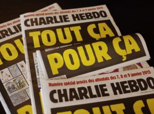 Gaz lacrymos : l'outil de la répression - Charlie Hebdo